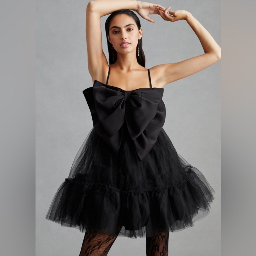 Anthropologie take a bow dress by hutch size 2 Preloved black no issues